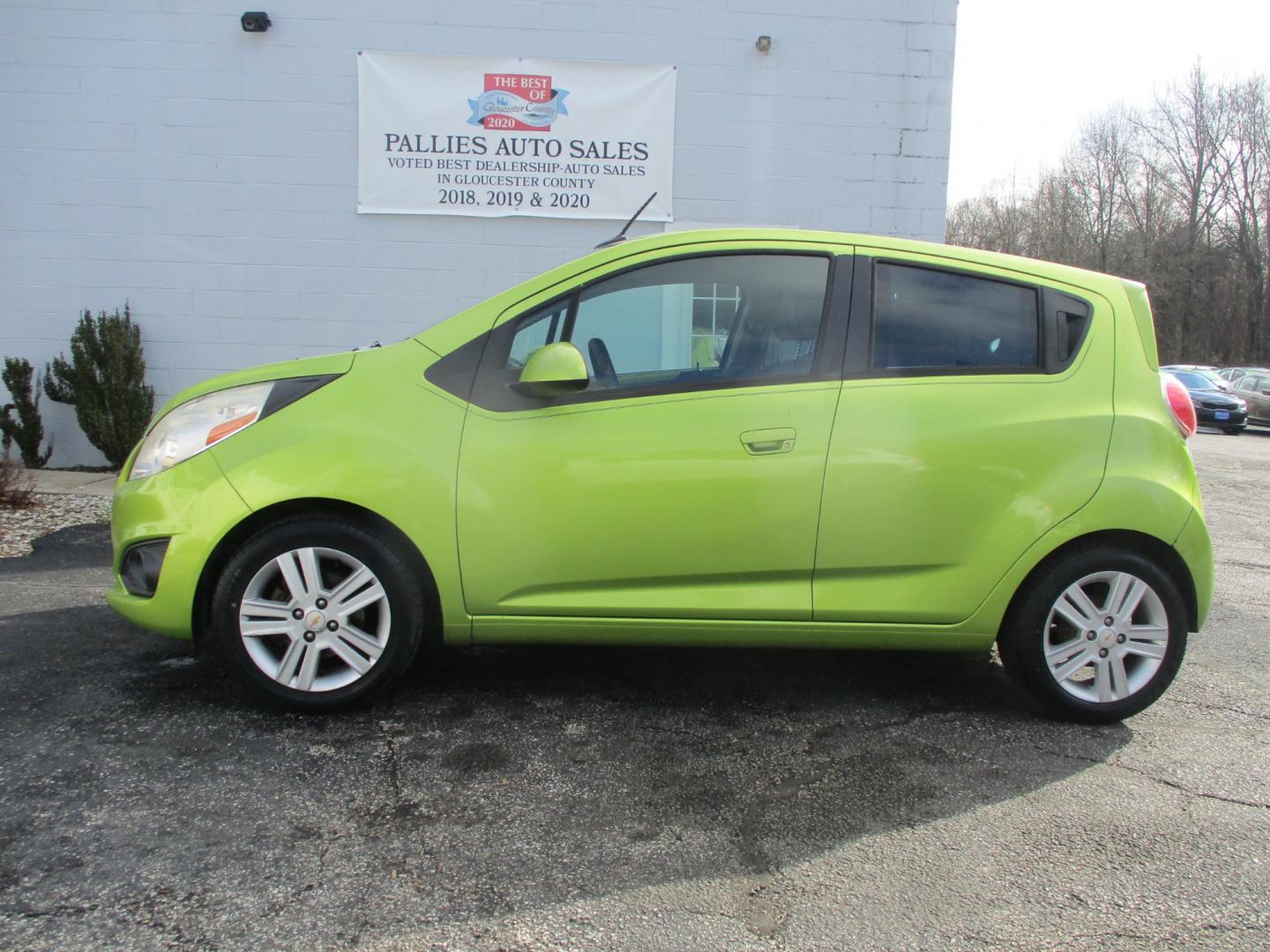 2013 GREEN Chevrolet Spark LS Auto (KL8CB6S9XDC) with an 1.2L L4 16V DOHC engine, 4-Speed Automatic transmission, located at 540a Delsea Drive, Sewell, NJ, 08080, (856) 589-6888, 39.752560, -75.111206 - Photo#2